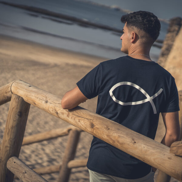 Camiseta de Algodón Juco - Azul Marino con Bordado y Silueta de Pez